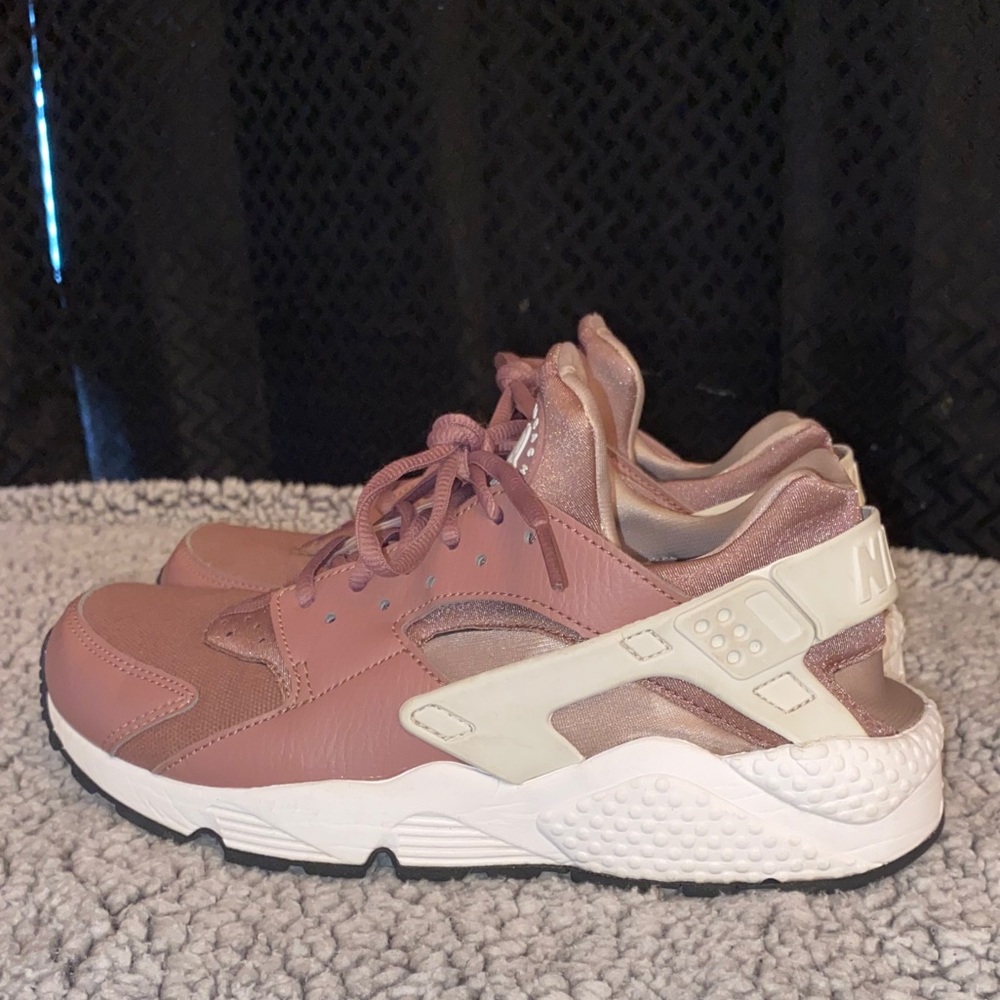 NIKE Huaraches!